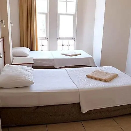 Isabella Hotel