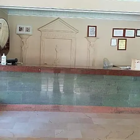 Isabella Hotel