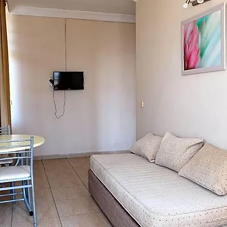 Isabella Hotel 2*